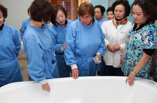 南京正规借卵包成功-水中分娩适合于哪些人？