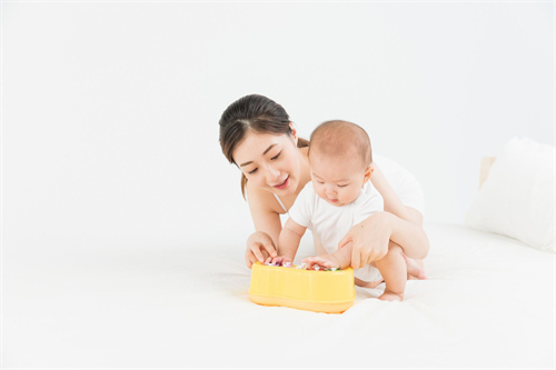 做试管婴儿杭州哪家医院好：怀孕的女孩最容易的方法是什么？不要吃错东西